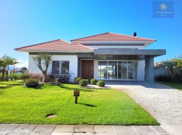Casa · 282m² · 5 Quartos · 3 Vagas · Casa em Condomínio fechado de Xangri Lá