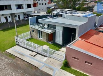 Casa · 130m² · 3 Quartos · 1 Vaga · Casa nova de 3 dormitórios em Capão da Canoa