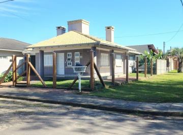 Casa · 3 Quartos · 1 Vaga · Casa 3 dormitórios de esquina em Capão da Canoa