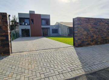 Casa · 4 Quartos · 2 Vagas · Sobrado 4 dormitórios com Vista para o mar