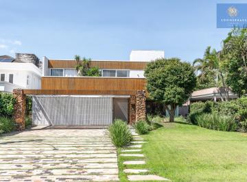 Casa · 530m² · 4 Quartos · 6 Vagas · Casa em Condomínio fechado em Xangri Lá