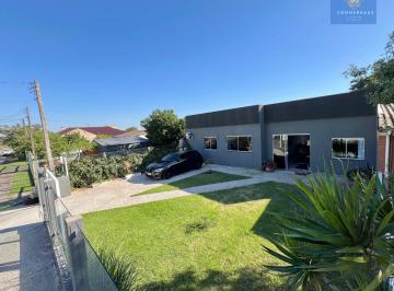 Casa · 120m² · 3 Quartos · 2 Vagas · Casa no Centro de Xangri-lá