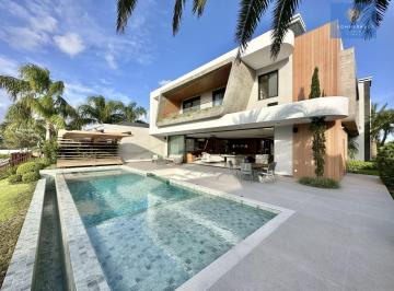 Casa · 596m² · 5 Quartos · 2 Vagas · Sobrado Alto Padrão em condomínio fechado