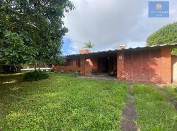 Casa · 1080m² · 4 Quartos · 2 Vagas · 2 casas em 2 terrenos em Atlântida