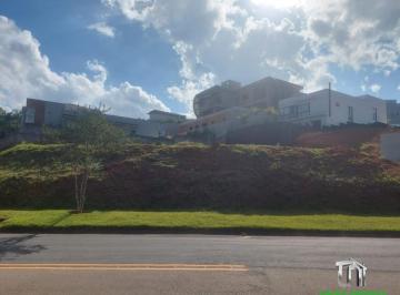 Foto 01 · Terreno à Venda no Condomínio Campos do Conde em Bragança Paulista-SP: 735m² de Pura Oportunidade!