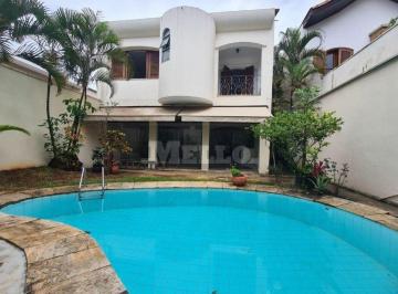 Casa · 396m² · 4 Quartos · 4 Vagas · OTIMA LOCALIZAÇÃO - RUA ARBORIZADA