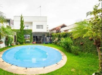 Casa · 331m² · 4 Quartos · 4 Vagas · Excelente casa no Planalto Paulista,  04 suítes, piscina, churrasqueira.