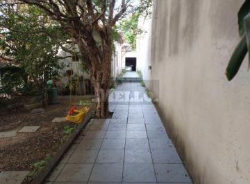 Casa · 282m² · 2 Quartos · 4 Vagas · ÓTIMA LOCALIZAÇÃO