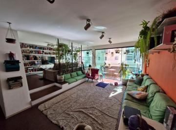 Apartamento de 3 quartos, São Paulo · Apartamento de 200 metros Higienópolis 2 quadras do shopping e do metro 3 dor.
