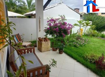 Foto 01 · Vendo casa, em condomínio fechado, 217m² em terreno com 420m², 2/4, 1 suíte, varanda, piscina, vaga.