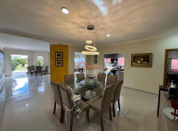 Sala de jantar · RUA 05 VICENTE PIRES lote de 800m² 4 Suítes ACEITO PERMUTA churrasqueira