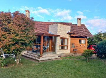 Casa · 150m² · 3 Quartos · 3 Vagas · Excelente casa, 03 dorm com suite, 150 m²