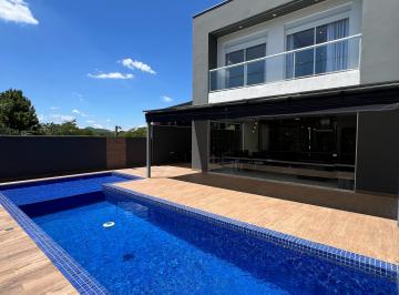 Casa de 1 quarto, Santana de Parnaíba · Casa Reserva Santa Anna, 254m² construídos, 3 suítes, 4 vagas na garagem.
