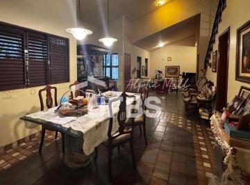 Casa · 321m² · 4 Quartos · 4 Vagas · Casa Térrea de Esquina no Setor Coimbra