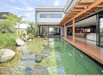 Casa · 787m² · 5 Quartos · 8 Vagas · Casa à venda em Sorocaba, Condomínio Residencial Saint Patrick, com 5 suítes, com 787 m²