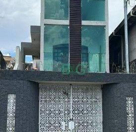 Casa · 190m² · 6 Quartos · 5 Vagas · Imoveis - no Limoeiro