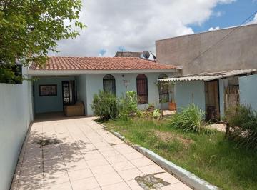 Casa · 80m² · 3 Quartos · 3 Vagas · Casa em Uberaba, Curitiba/PR de 80m² 3 quartos à venda por R$ 424.000,00