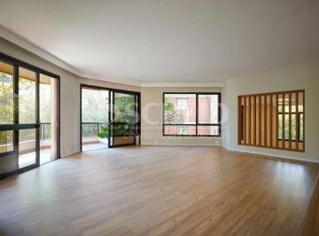 Apartamento · 245m² · 4 Quartos · 3 Vagas · Real Parque, em rua privilegiada do bairro!