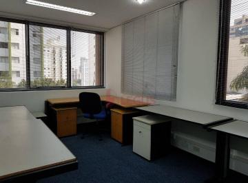 5b6226cdf73f4396b93051db185d30d6ffa9a873 · Conjuntos comerciais em Pinheiros