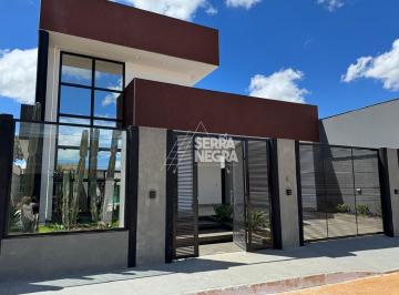 Foto 01 · CASA MODERNA DE 03 QUARTOS LAZER COMPLETO COM PISCINA LOCALIZADO EM PONTE ALTA - DF