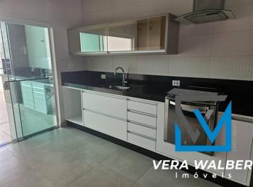 Casa · 250m² · 3 Quartos · 4 Vagas · Casa térrea 3 dorm/1 suíte Condomínio Campos do Conde