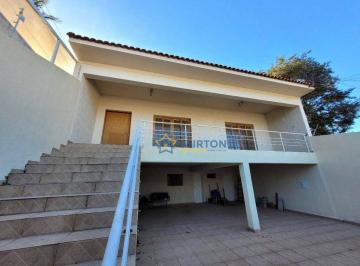 55d6e8cc93cc625676b1955b03e140bada20f41a · ?? Casa Ampla e Aconchegante à Venda – Excelente Localização em Atibaia!