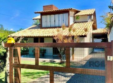 Casa · 300m² · 3 Quartos · 3 Vagas · Casa em Arroio do Sal