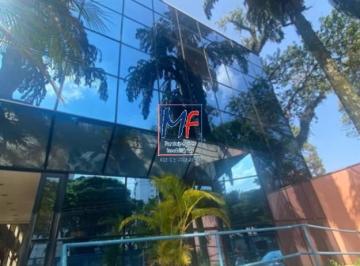 Comercial · 1231m² · Excelente Predio Comercial, localizado em Moema, com 1231 m² de área útil. Tendo escritório, piscina