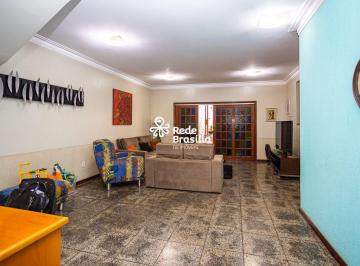 | Foto_migracao | 2 · QE 4 | Casa Sobrado com terreno vazado - 5 quartos - sendo 2 suítes - 4 vagas - aceita financiamento