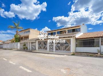 | Foto_migracao | 39 · QE 30 | Casa Sobrado com 5 quartos - sendo 3 suítes - 3 vagas de garagem - aceita financiamento - FG