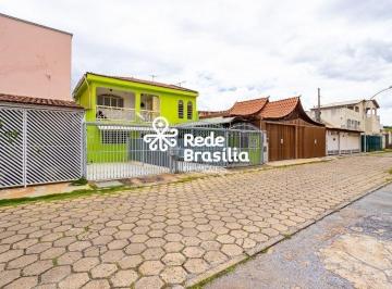 Casa · 320m² · 6 Quartos · 3 Vagas · QI 6 - Casa com 3 quartos - 1 suíte - 3 vagas - aceita financiamento e FGTS