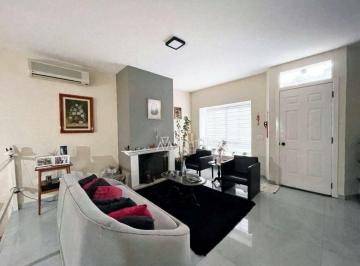 484df38d3f54a966e2792fb569a75d0e0887adbf · Casa a venda na Granja Viana