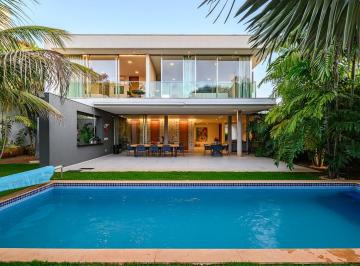 Casa de 4 quartos, Brasília · Casa SHIS QL 28 4 quartos, 3 suites. Vista para o lago 