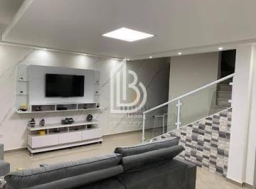 Casa · 150m² · 3 Quartos · 2 Vagas · Sobrado Reformado à Venda na Vila Tupi – Elegância e Praticidade!