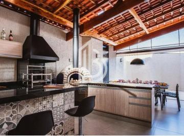 Casa · 200m² · 3 Quartos · 4 Vagas · Sobrado 3 dormitórios (1 suíte) 4 vagas, Santa Terezinha - SBC