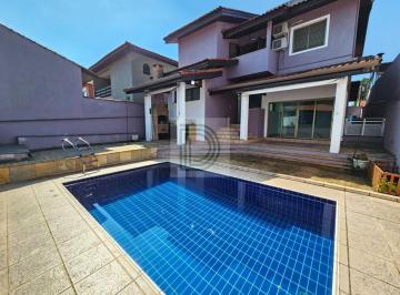 Casa de 3 quartos, Cotia · Casa 3 quartos e 360 m² à venda em Horizontal Park! casa completa, espaçosa e acabamento impecável