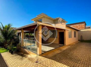 Casa · 240m² · 3 Quartos · 6 Vagas · casa alto padrao