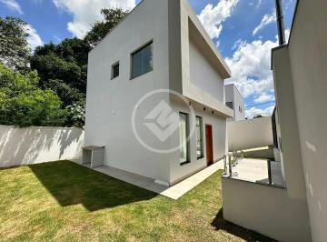 Casa · 111m² · 3 Quartos · 2 Vagas · Casa alto padrao