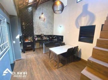 Casa · 145m² · 2 Quartos · 2 Vagas · Sobrado confortável e com área gourmet