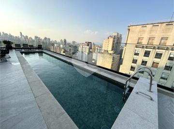 Área de Serviço · Imoveis - na República