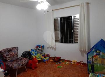 Área de Serviço · Imoveis - no Parque Ramos Freitas