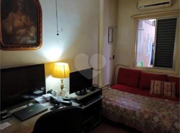 Área de Serviço · Imoveis - em Cambuci