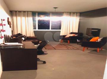 Área de Serviço · Apartamento à venda - no Jardim Piracuama