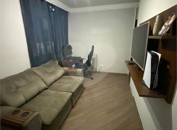 Área de Serviço · Imoveis - no Parque Peruche