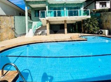 Área de Serviço · Imoveis - em City América