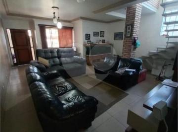 Área de Serviço · Imoveis - no Parque Ramos Freitas