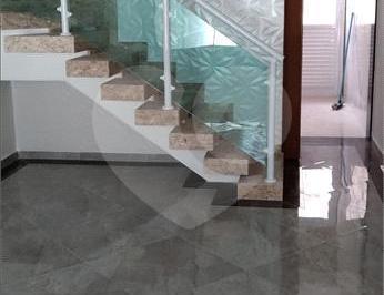 Área de Serviço · Imoveis - no Parque Residencial Oratorio