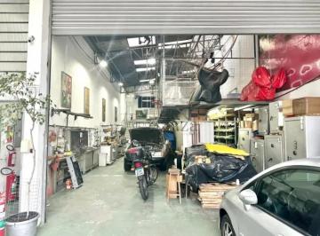 Comercial · 370m² · 2 Vagas · Galpão Comercial - Lapa - 370m².