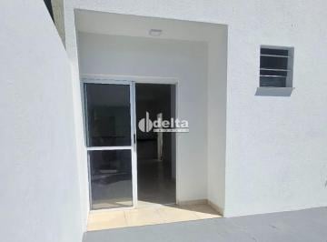 Casa · 84m² · 2 Quartos · 1 Vaga · Casa com 2 quartos, disponível para locação no bairro Shopping Park em Uberlândia-MG