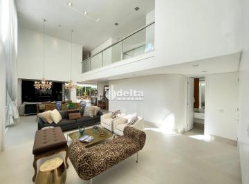 Casa · 496m² · 4 Quartos · 4 Vagas · Casa no condominio Gavea Hill I  disponível para venda em Uberlândia-MG